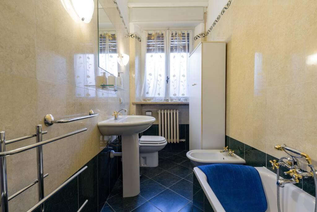 Gardaland Residenza Le Rose! 120 M2 Holiday home Valeggio sul Mincio